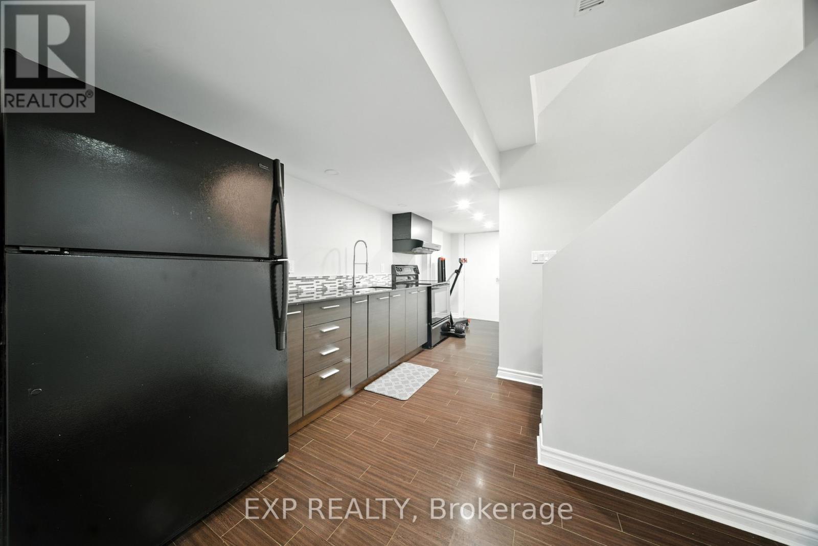 Photo 22 of 3464 Fountain Park Avenue, Mississauga ON