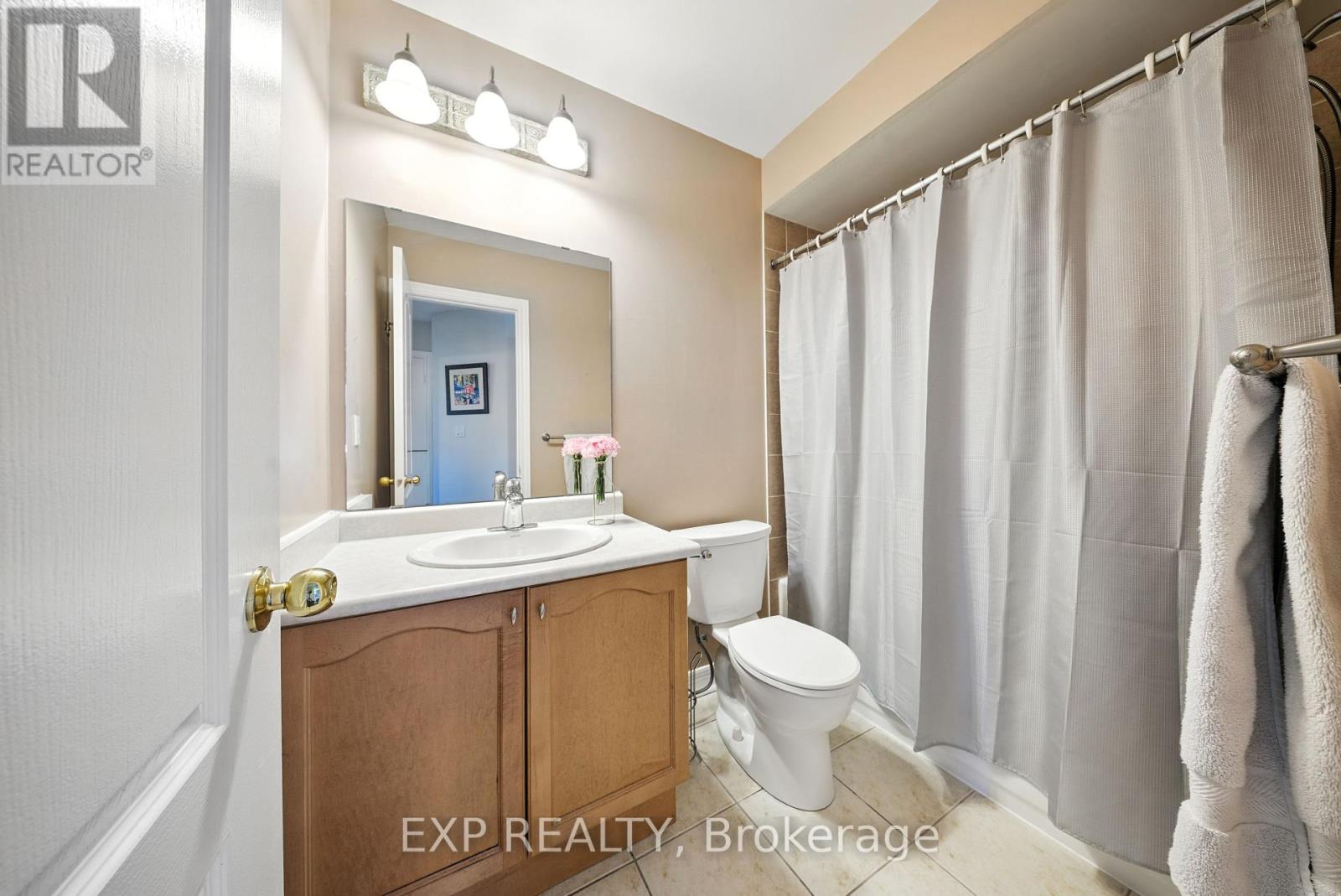 Photo 30 of 3464 Fountain Park Avenue, Mississauga ON