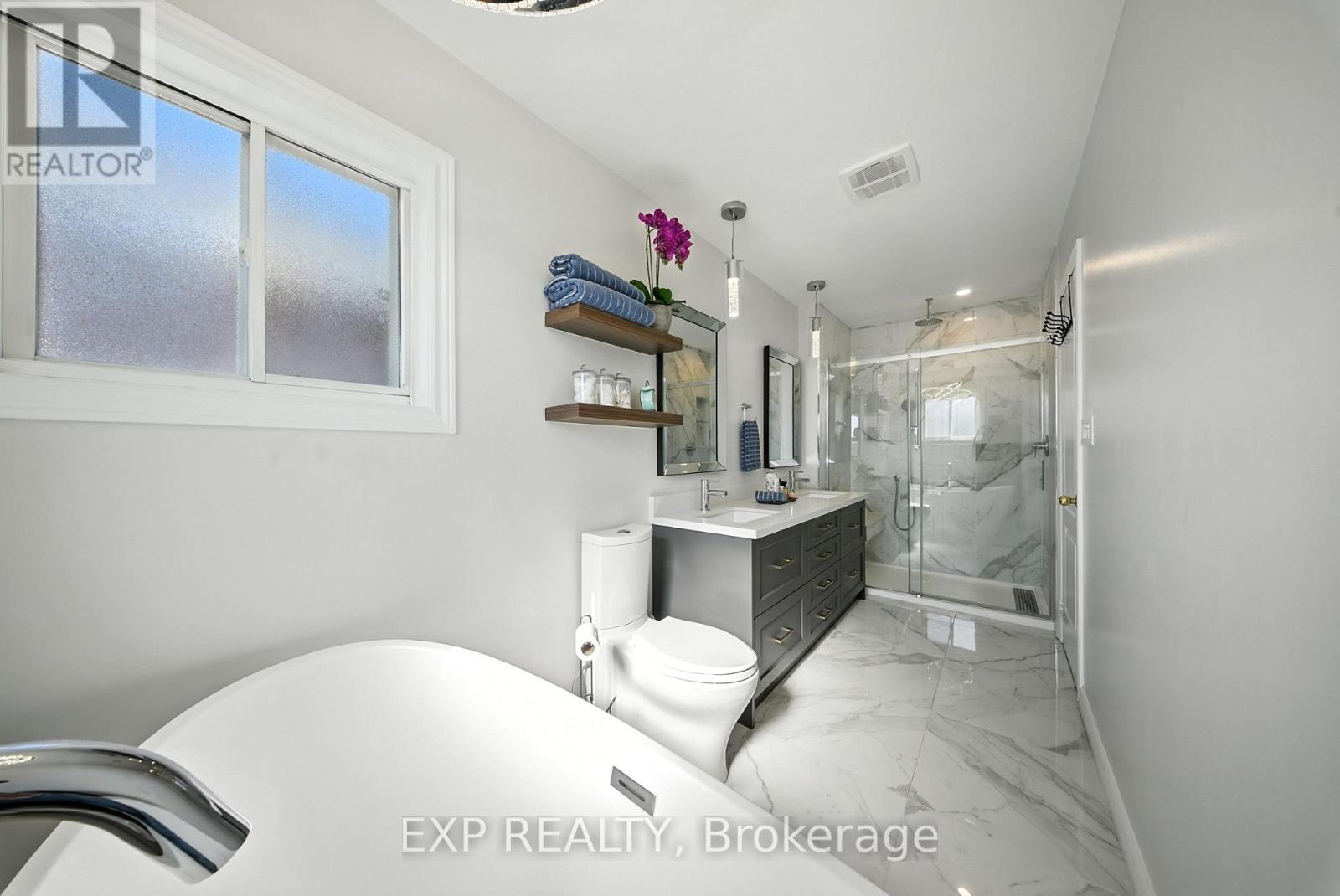 Photo 34 of 3464 Fountain Park Avenue, Mississauga ON