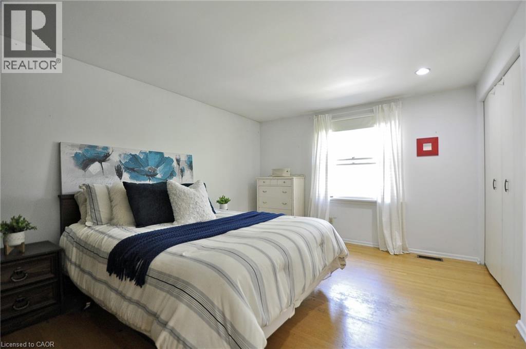 Photo 25 of 351 Craigleith Drive, Waterloo ON