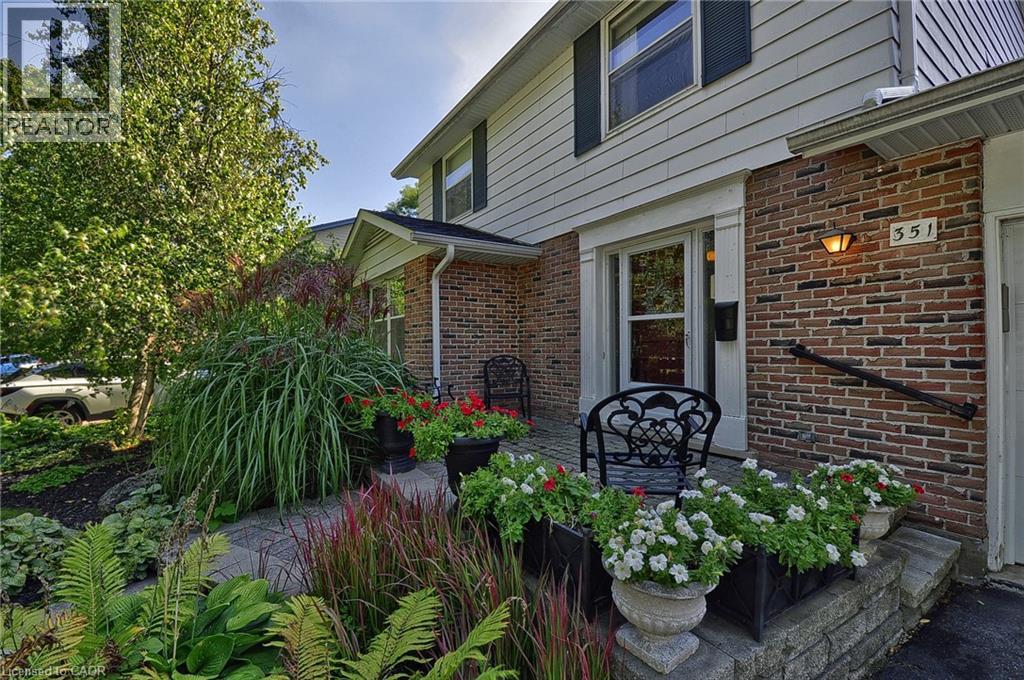 Photo 3 of 351 Craigleith Drive, Waterloo ON