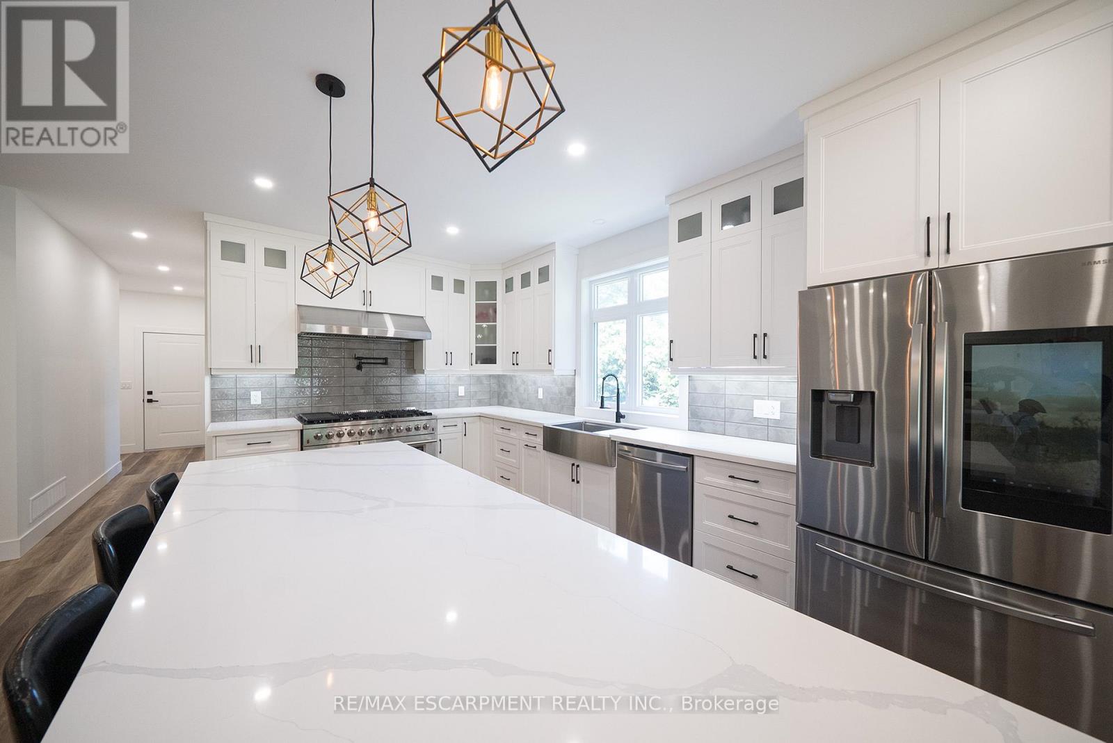 Photo 10 of 89 Robinson Street, Bayham ON