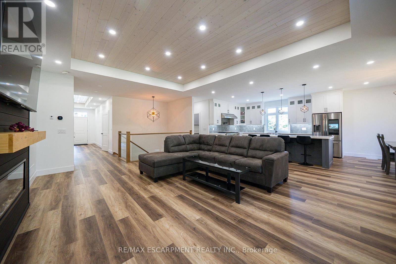 Photo 14 of 89 Robinson Street, Bayham ON