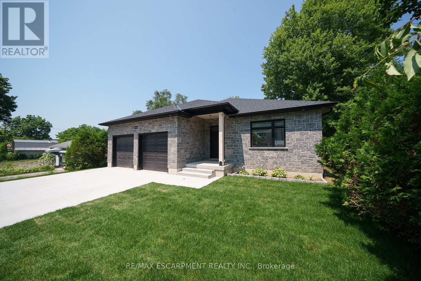 Photo 3 of 89 Robinson Street, Bayham ON