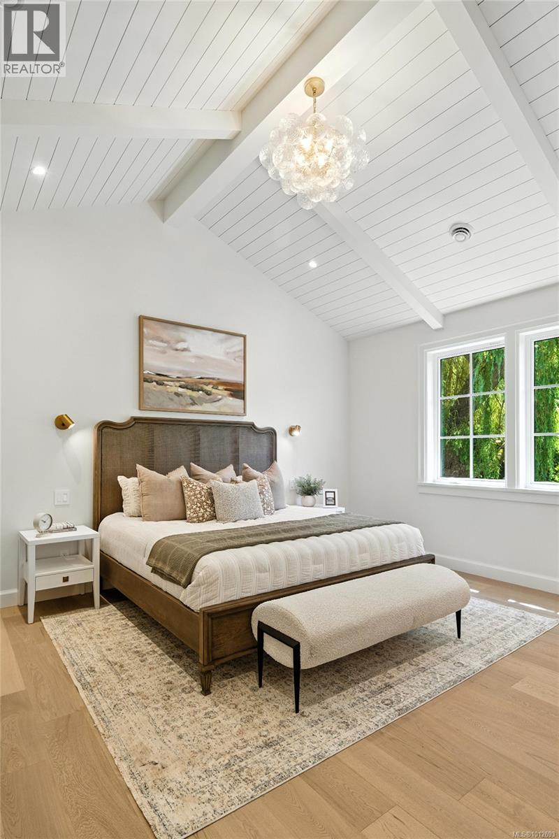 Photo 27 of 2377 Zela St, Oak Bay BC