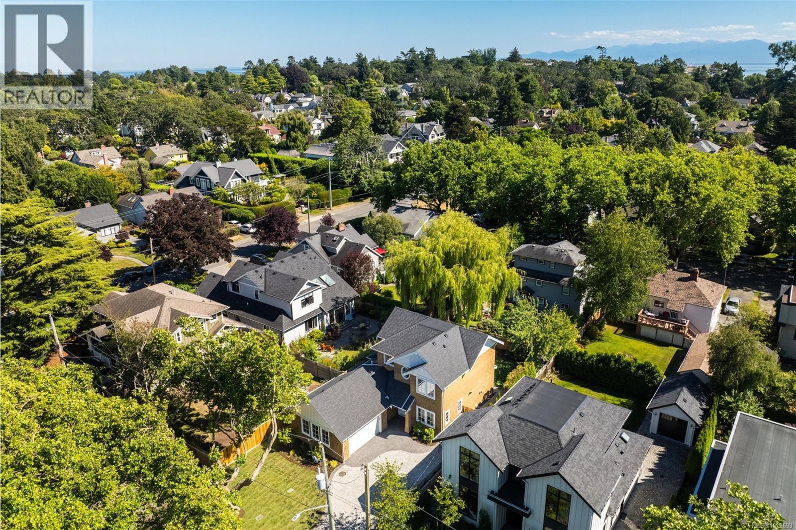 Photo 45 of 2377 Zela St, Oak Bay BC
