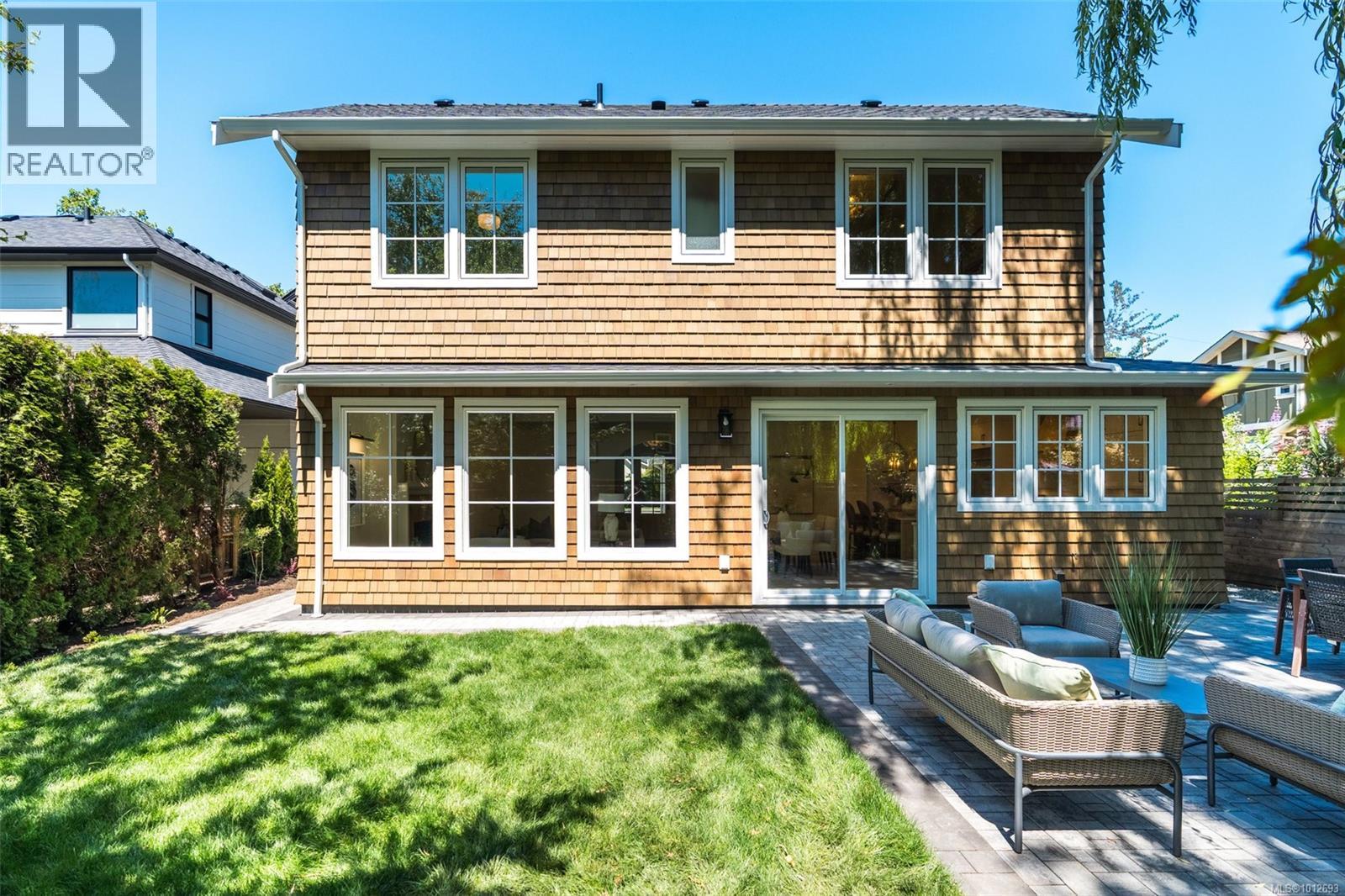Photo 38 of 2377 Zela St, Oak Bay BC