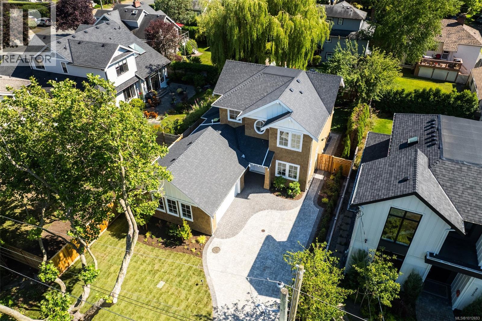 Photo 46 of 2377 Zela St, Oak Bay BC
