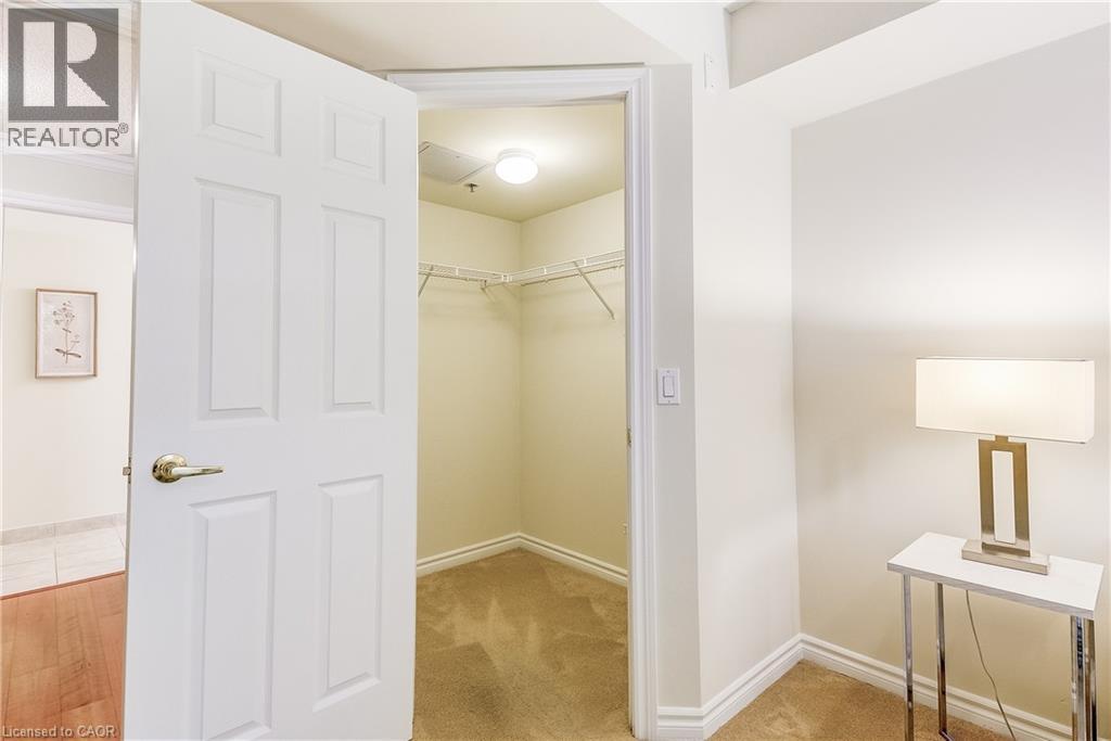 Photo 32 of 100 Burloak Drive Unit 1308, Burlington ON