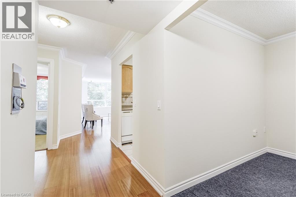 Photo 5 of 100 Burloak Drive Unit 1308, Burlington ON