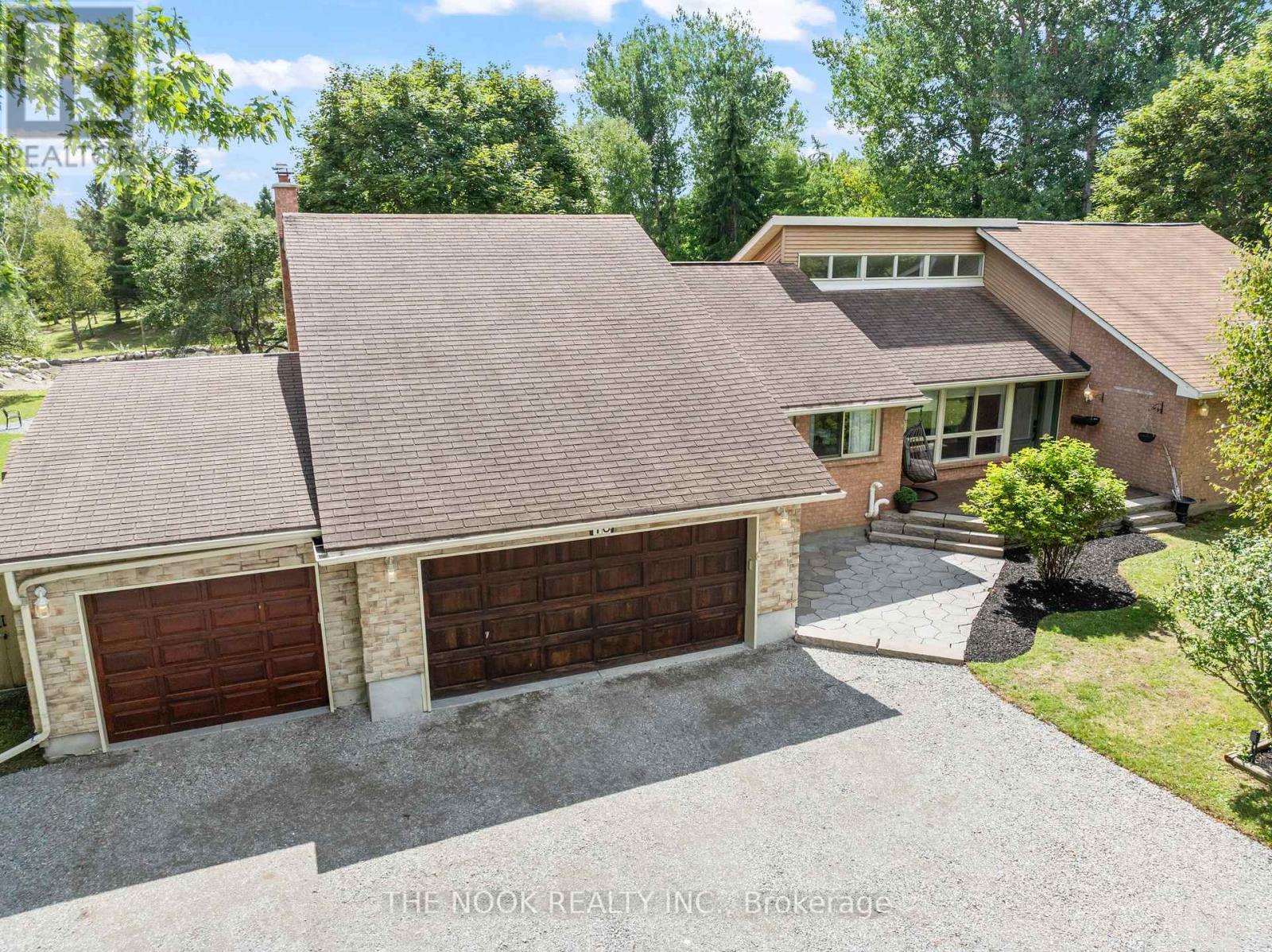 Photo 2 of 10 Stone Sound, Scugog ON