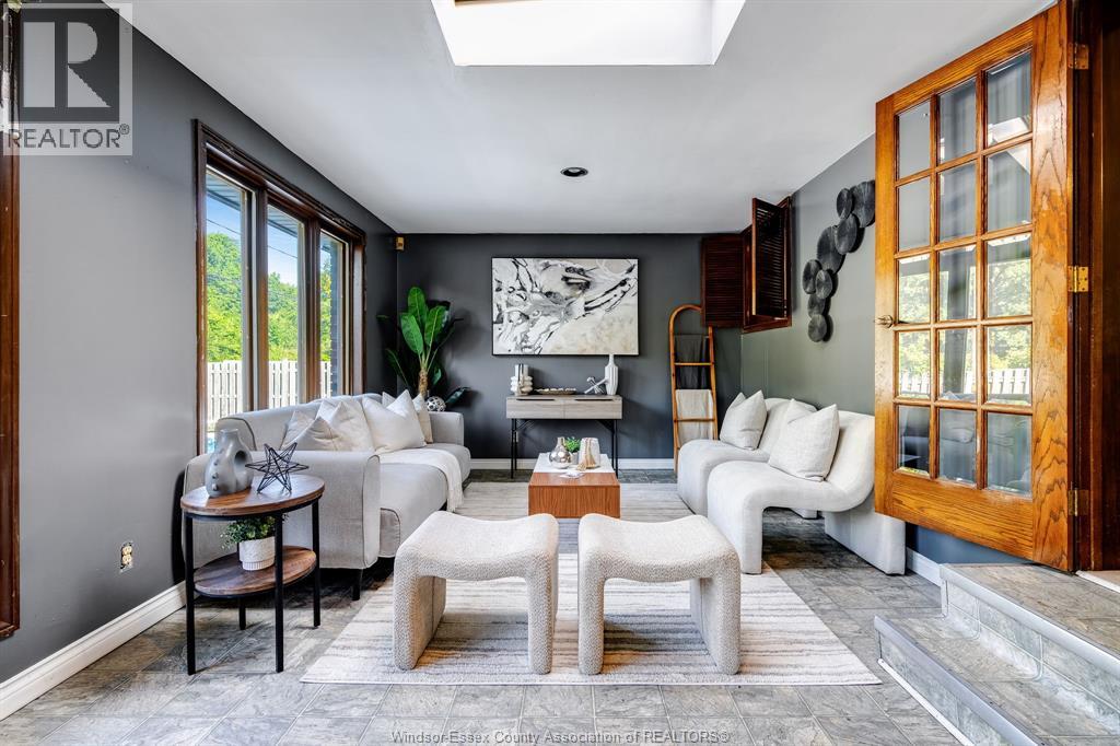 Photo 14 of 2025 Randolph Avenue, Windsor ON