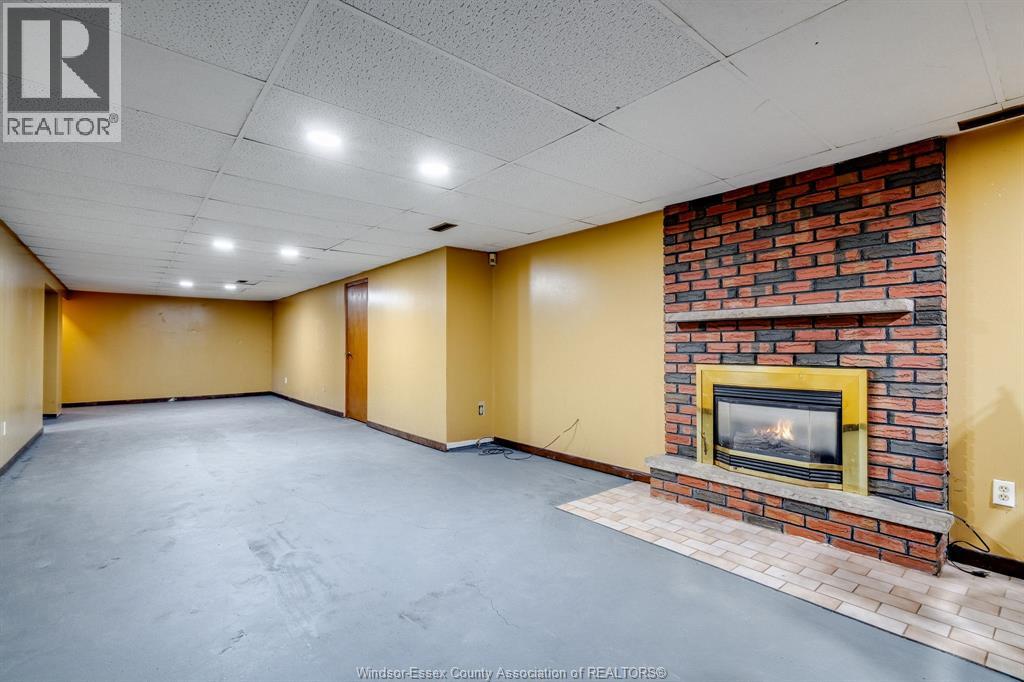 Photo 32 of 2025 Randolph Avenue, Windsor ON