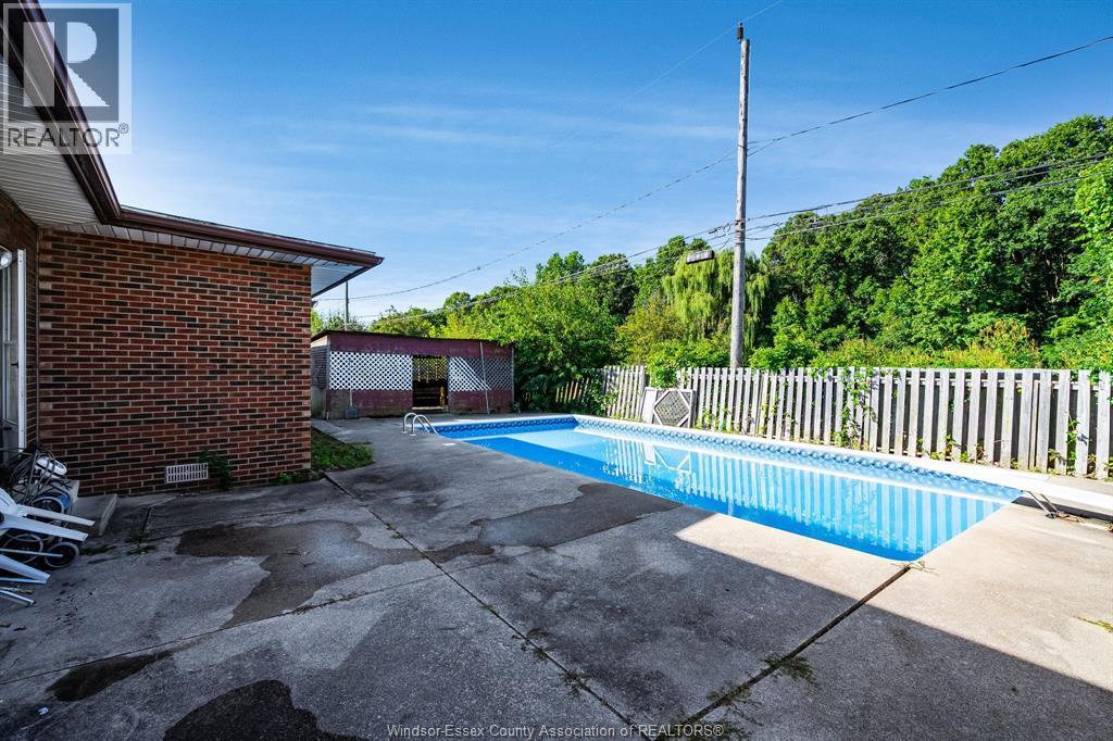 Photo 35 of 2025 Randolph Avenue, Windsor ON