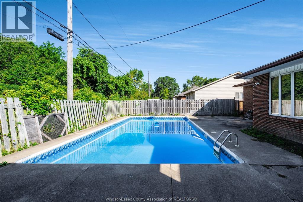 Photo 39 of 2025 Randolph Avenue, Windsor ON