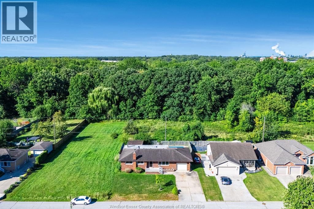 Photo 46 of 2025 Randolph Avenue, Windsor ON