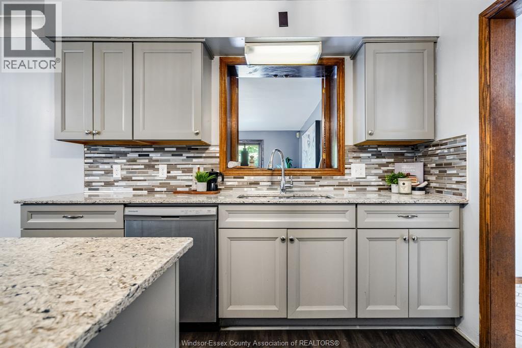 Photo 6 of 2025 Randolph Avenue, Windsor ON