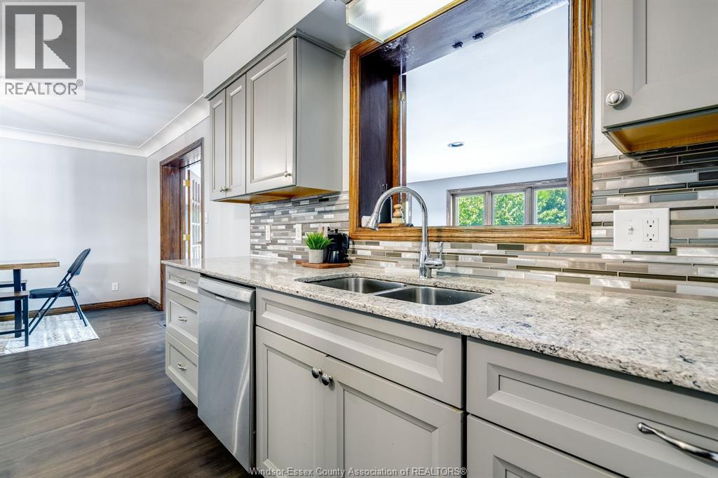 Photo 7 of 2025 Randolph Avenue, Windsor ON