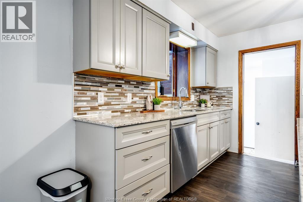 Photo 8 of 2025 Randolph Avenue, Windsor ON