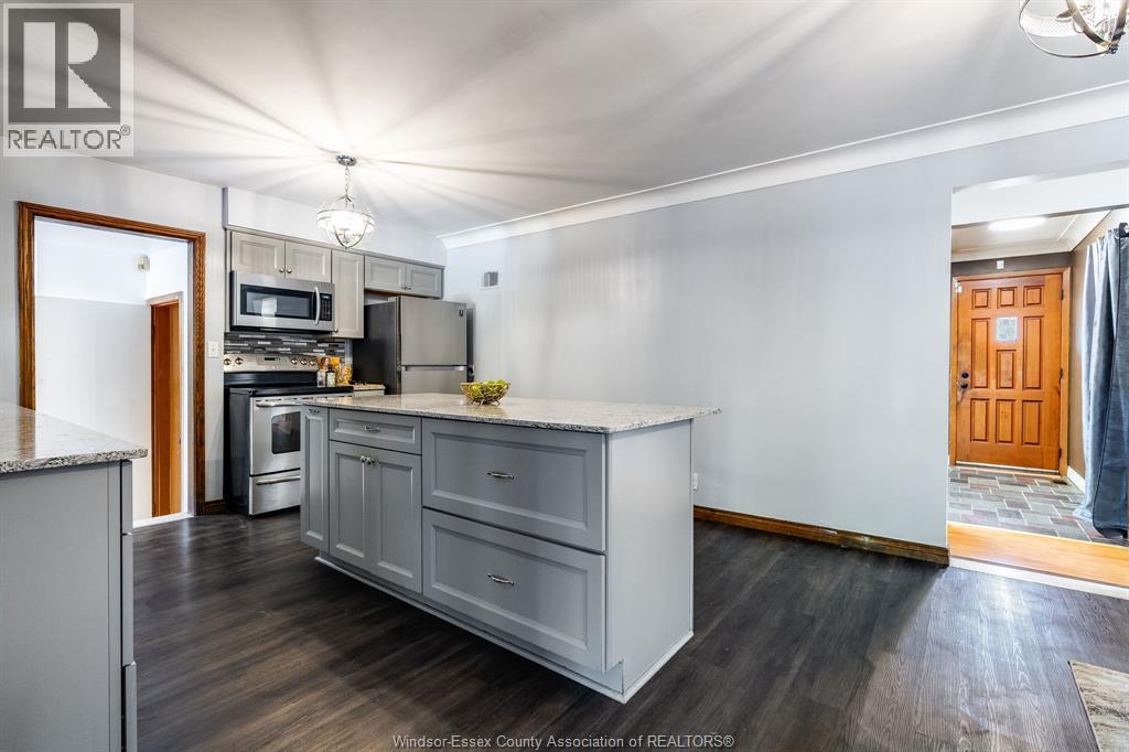 Photo 9 of 2025 Randolph Avenue, Windsor ON