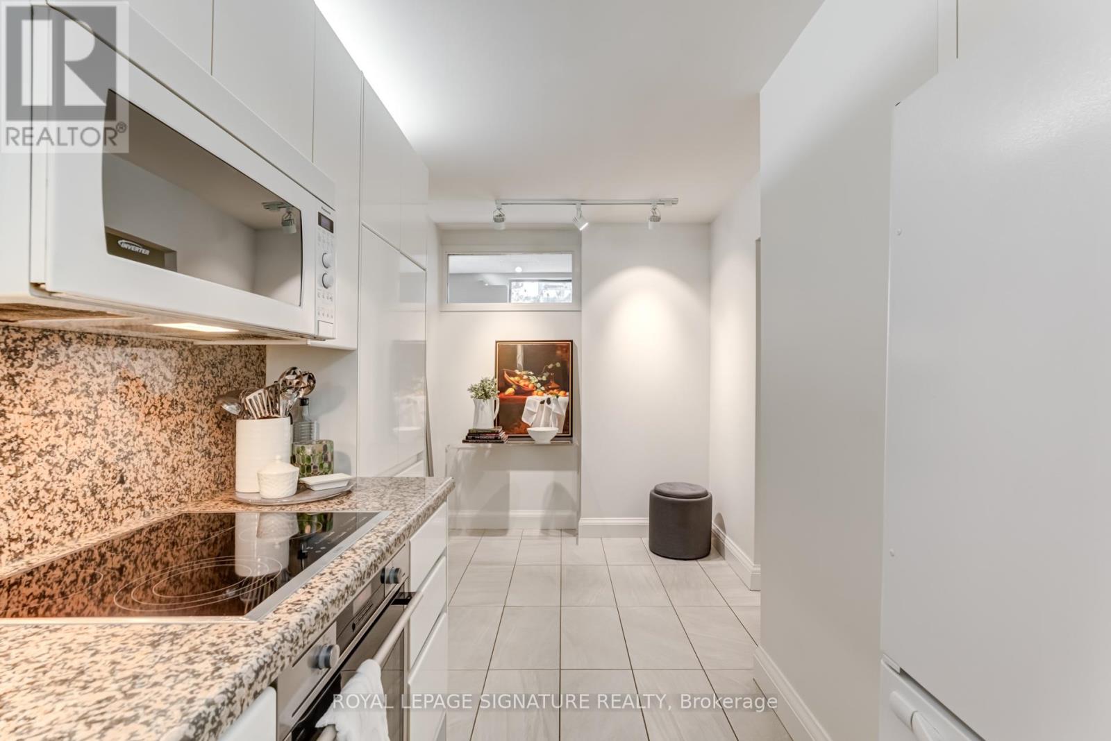 Photo 16 of B 2 142 Pears Avenue, Toronto ON