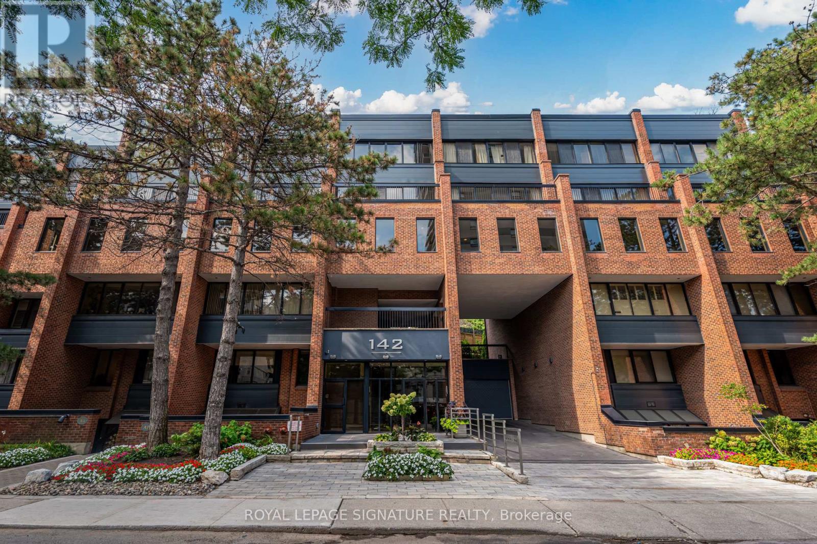 Photo 2 of B 2 142 Pears Avenue, Toronto ON