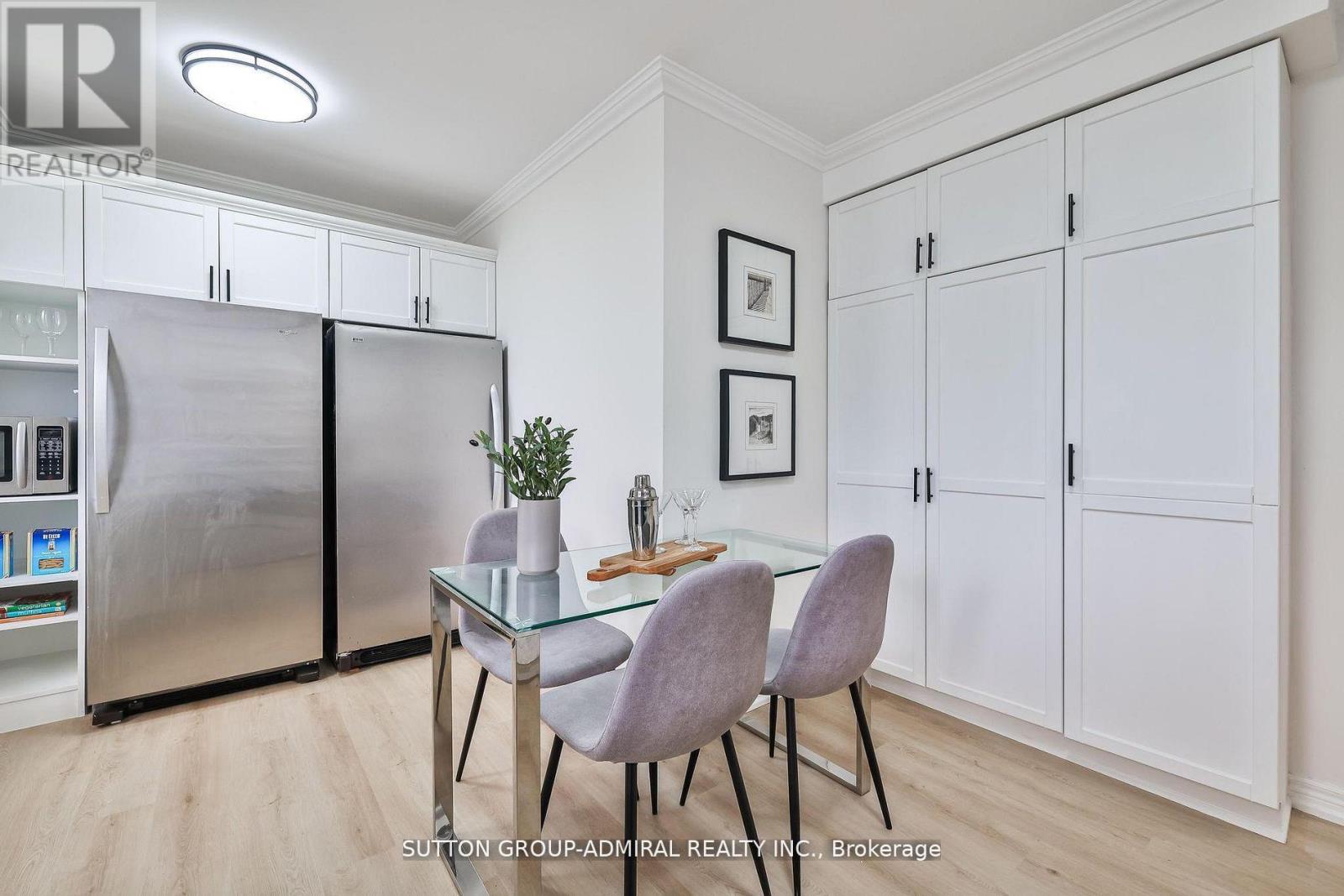 Photo 18 of 161 Ranee Avenue, Toronto ON