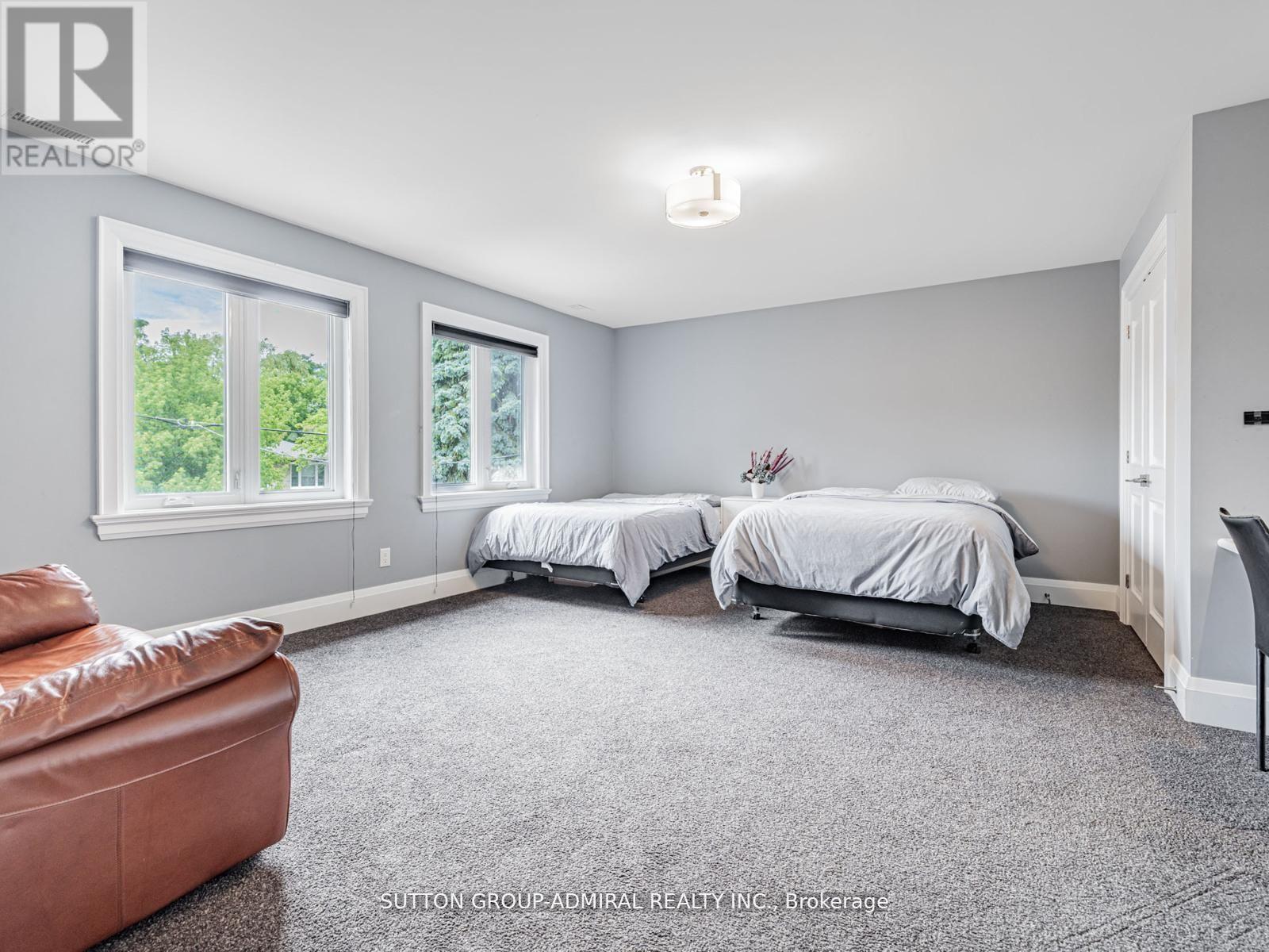 Photo 29 of 11 Frontenac Avenue, Toronto ON