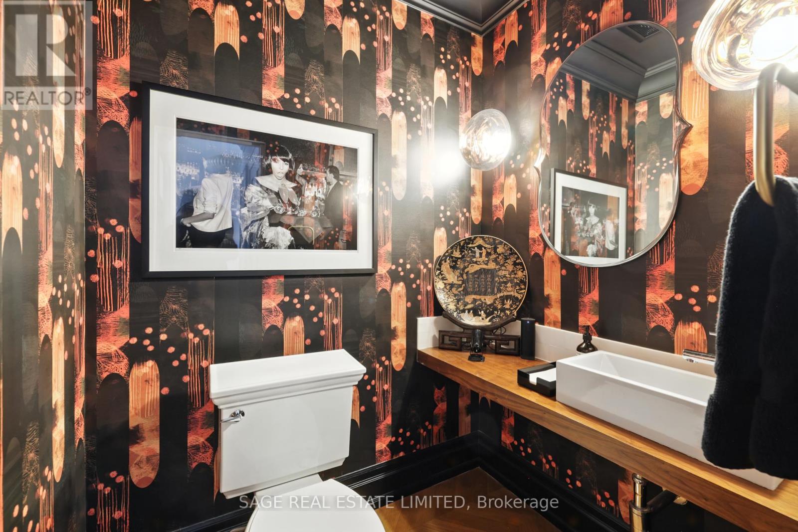 Photo 15 of 205 670 Richmond Street W, Toronto ON
