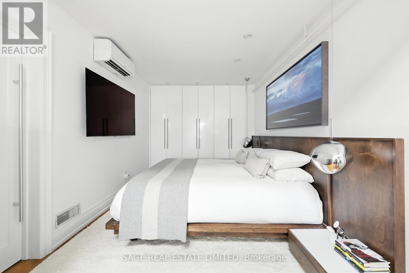 Photo 26 of 205 670 Richmond Street W, Toronto ON