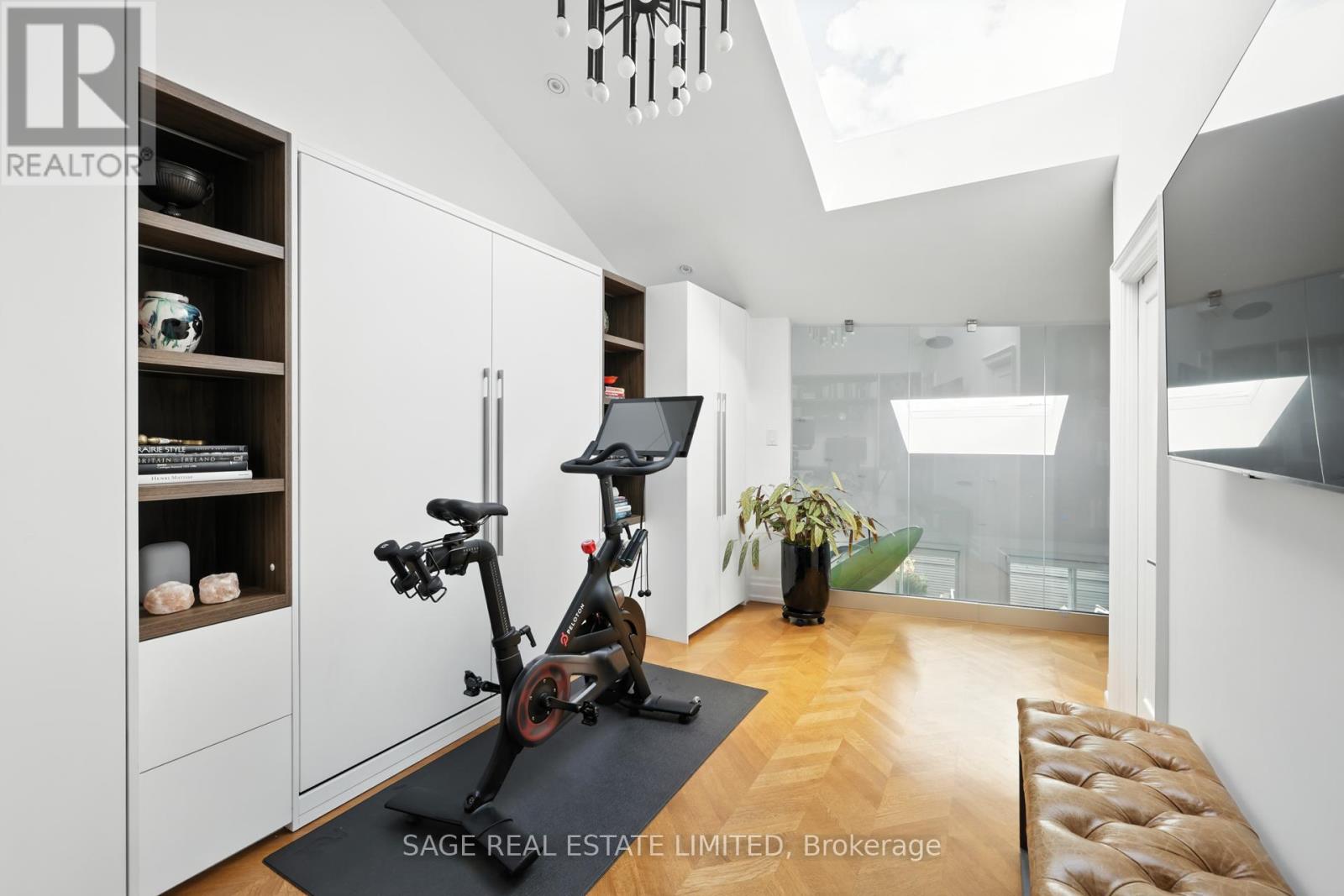 Photo 37 of 205 670 Richmond Street W, Toronto ON