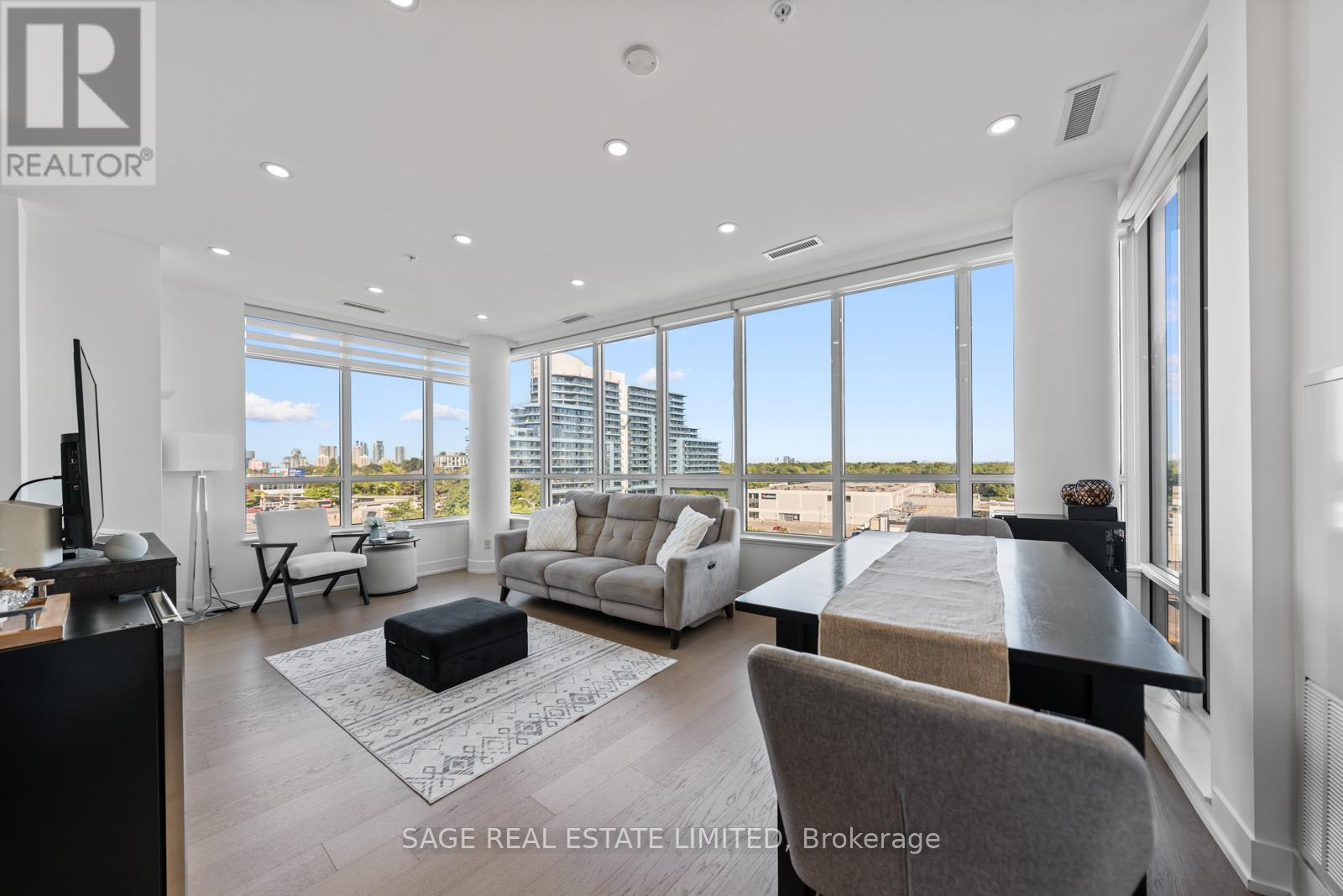 Photo 1 of 617 7 Kenaston Gardens, Toronto ON