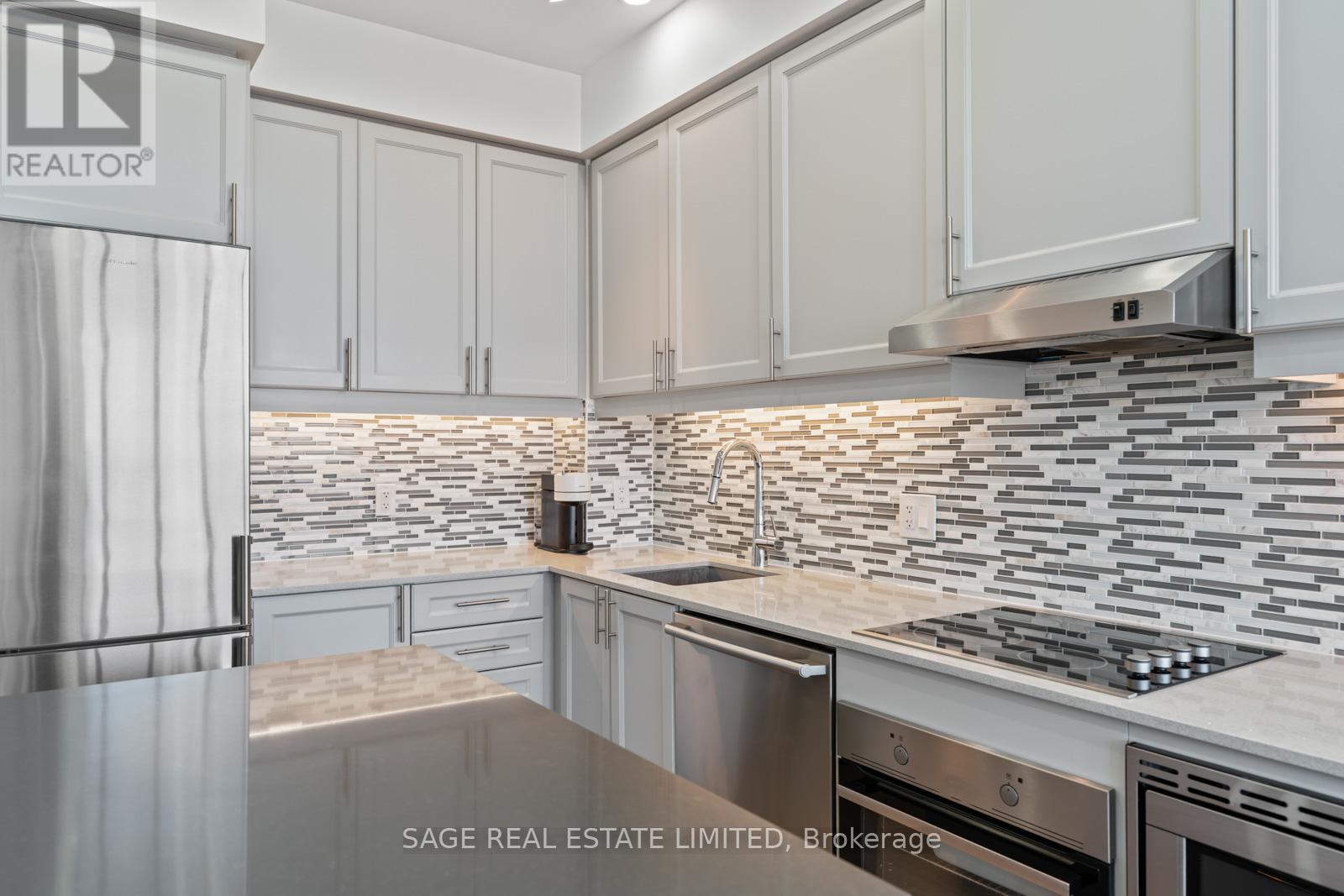 Photo 11 of 617 7 Kenaston Gardens, Toronto ON