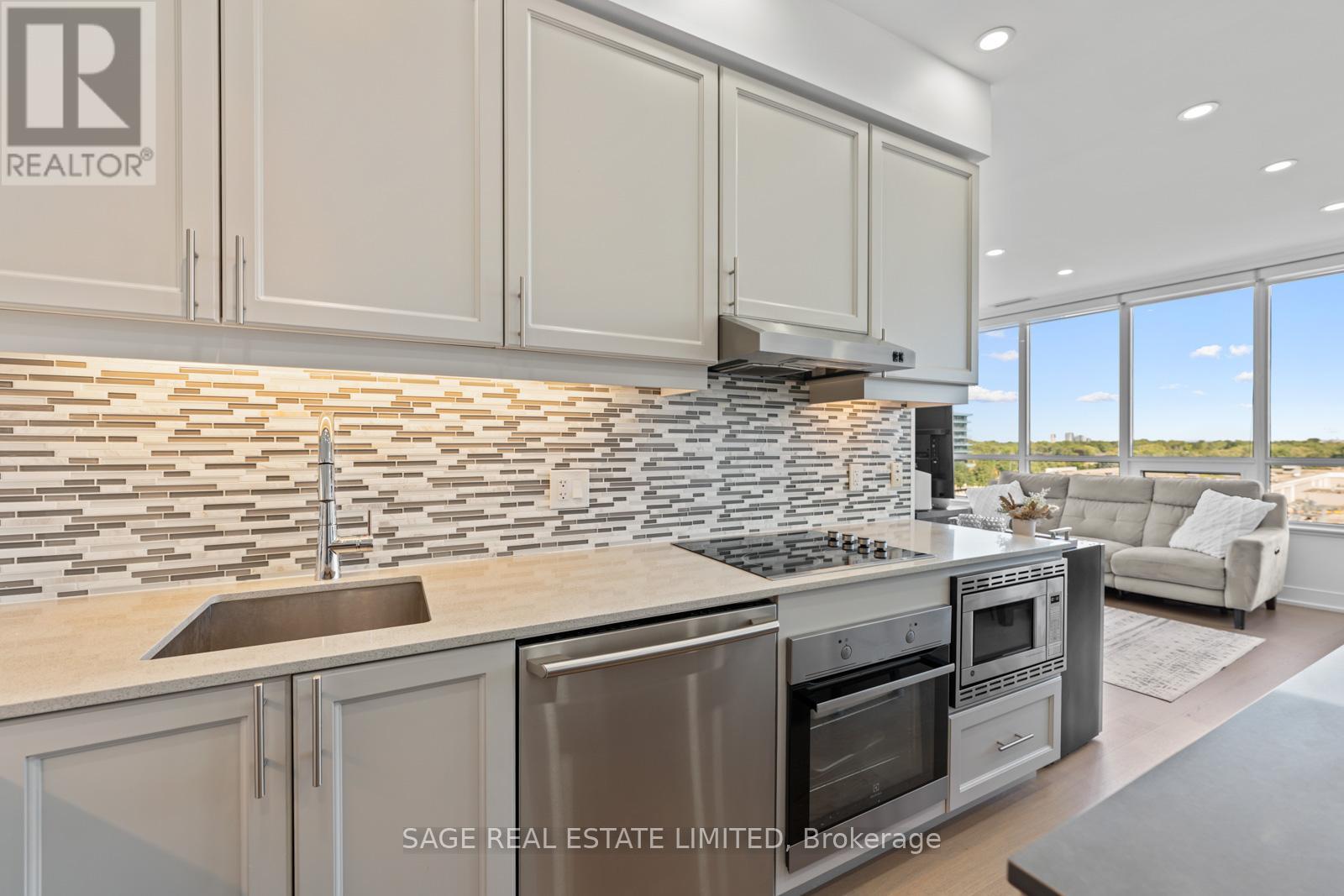 Photo 15 of 617 7 Kenaston Gardens, Toronto ON