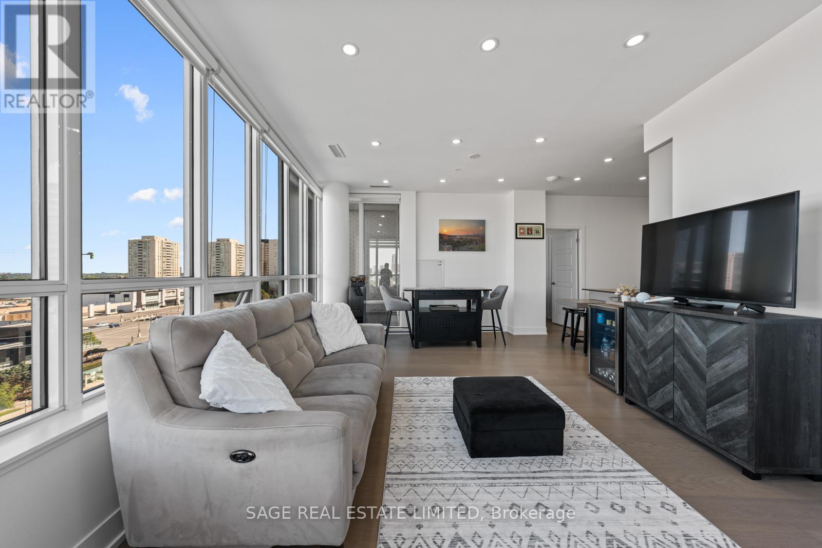 Photo 24 of 617 7 Kenaston Gardens, Toronto ON
