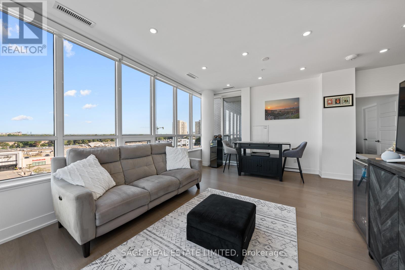 Photo 25 of 617 7 Kenaston Gardens, Toronto ON