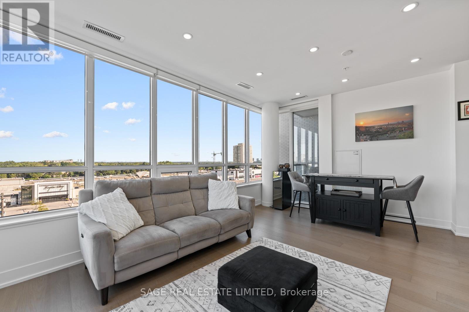 Photo 3 of 617 7 Kenaston Gardens, Toronto ON