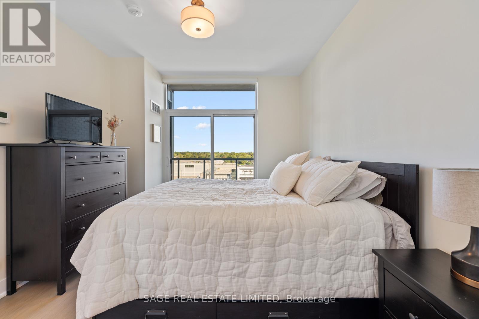 Photo 33 of 617 7 Kenaston Gardens, Toronto ON