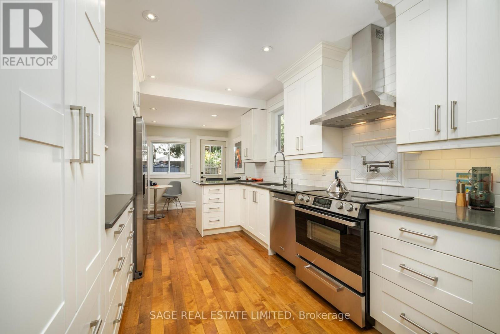 Photo 7 of 156 Bastedo Avenue, Toronto ON