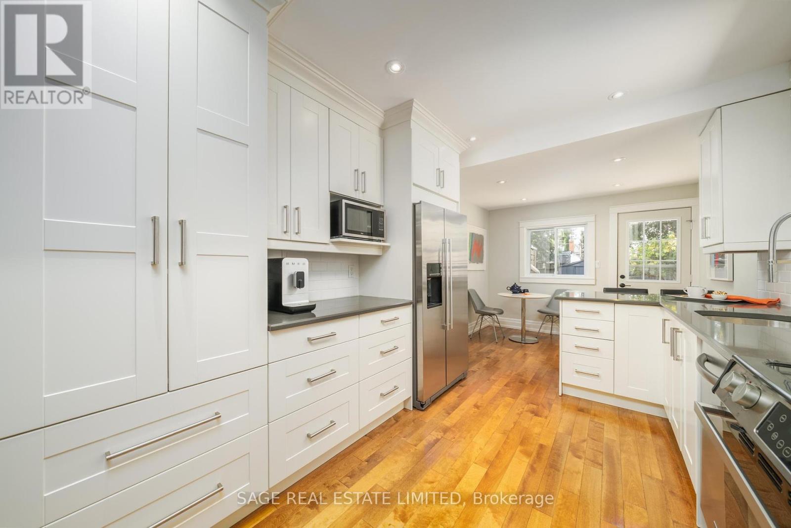 Photo 9 of 156 Bastedo Avenue, Toronto ON
