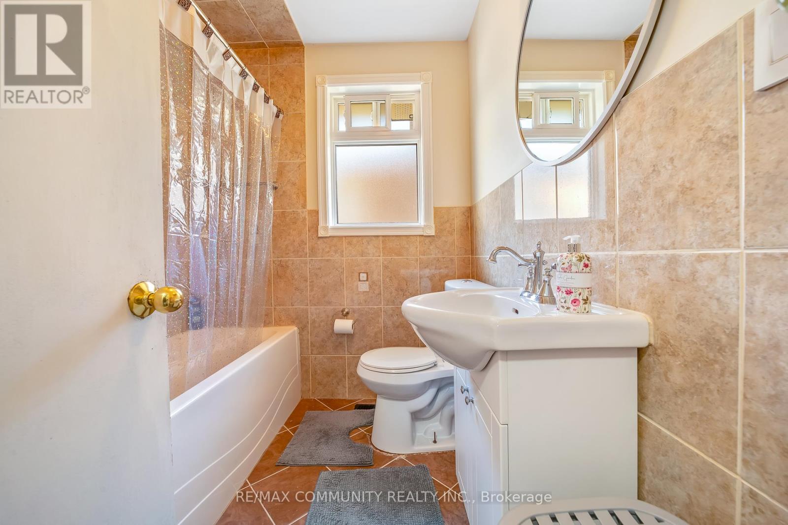 Photo 23 of 103 Packard Boulevard, Toronto ON