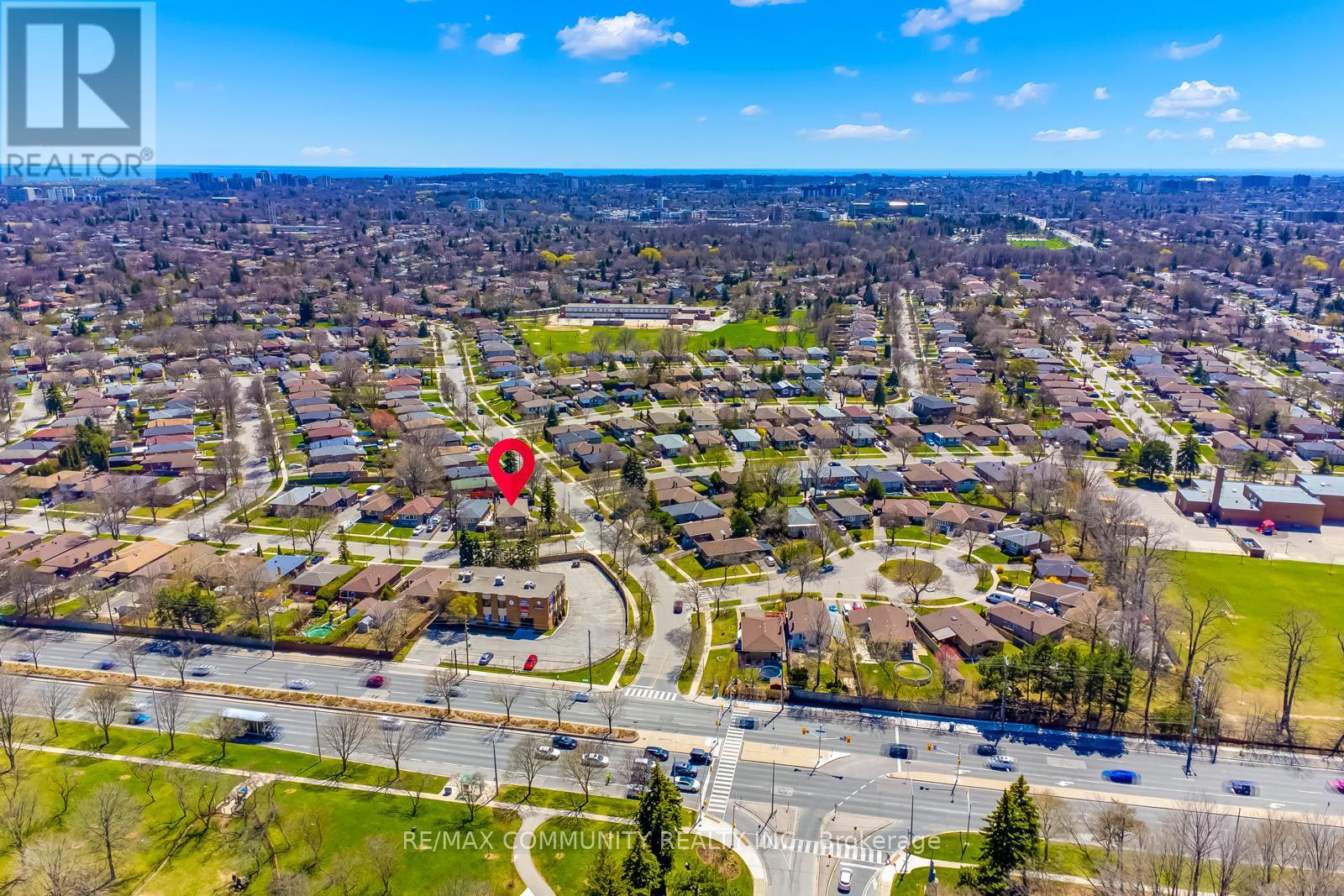 Photo 49 of 103 Packard Boulevard, Toronto ON