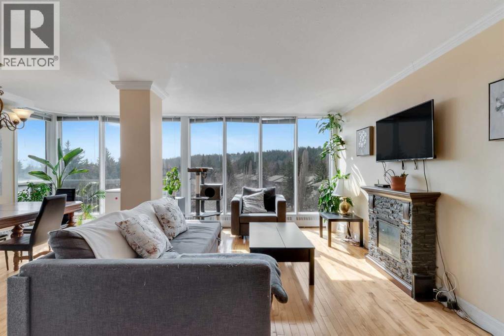 Photo 6 of 407 145 Point Drive Nw, Calgary AB