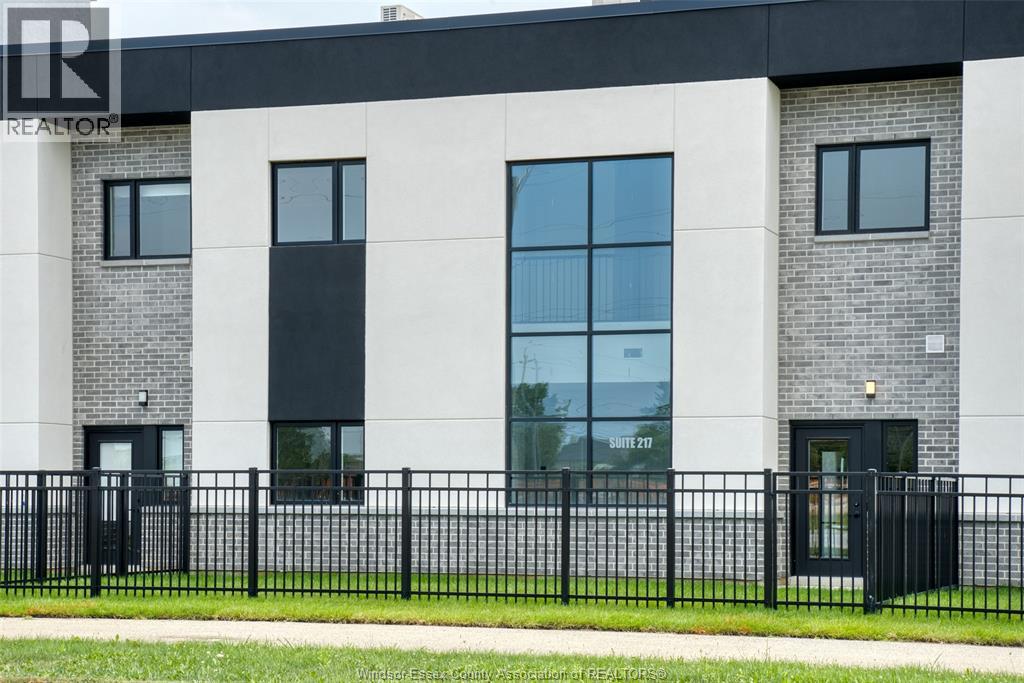Photo 2 of 4300 Laurier Parkway Unit 217, Lasalle ON