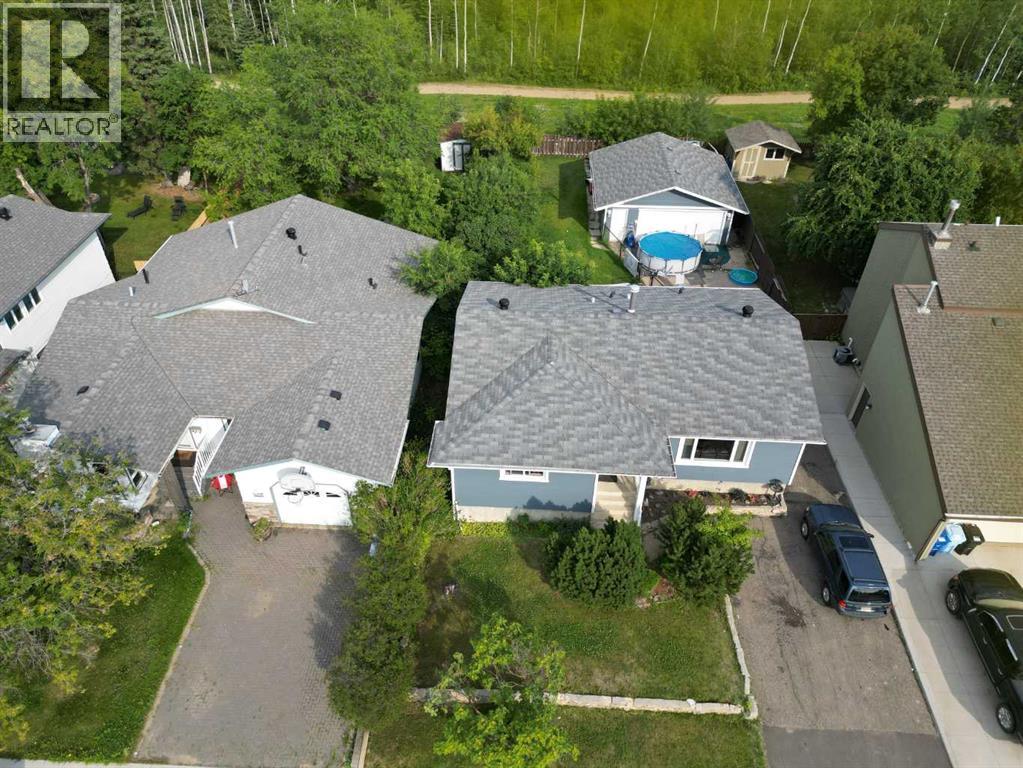 Photo 2 of 182 Clenell Crescent, Fort Mcmurray AB