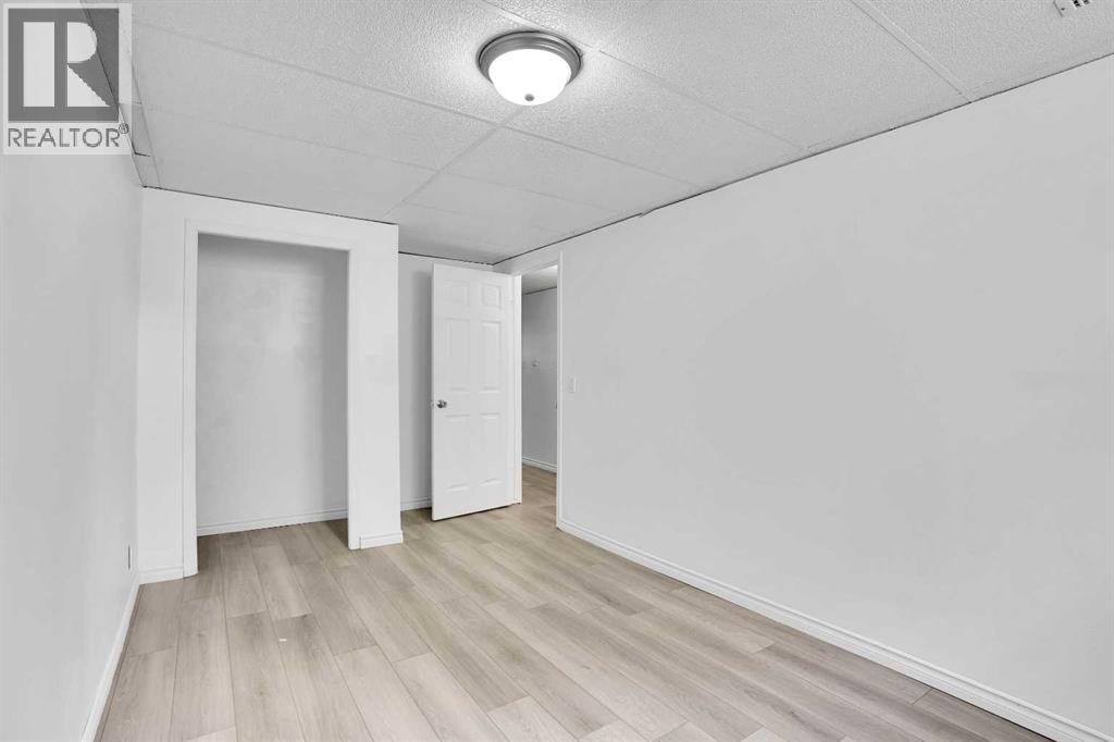 Photo 15 of 515 Malvern Drive Ne, Calgary AB