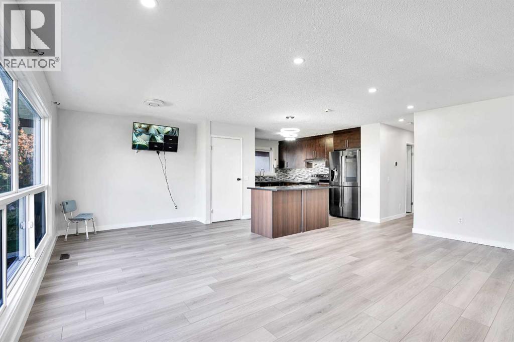 Photo 1 of 515 Malvern Drive Ne, Calgary AB