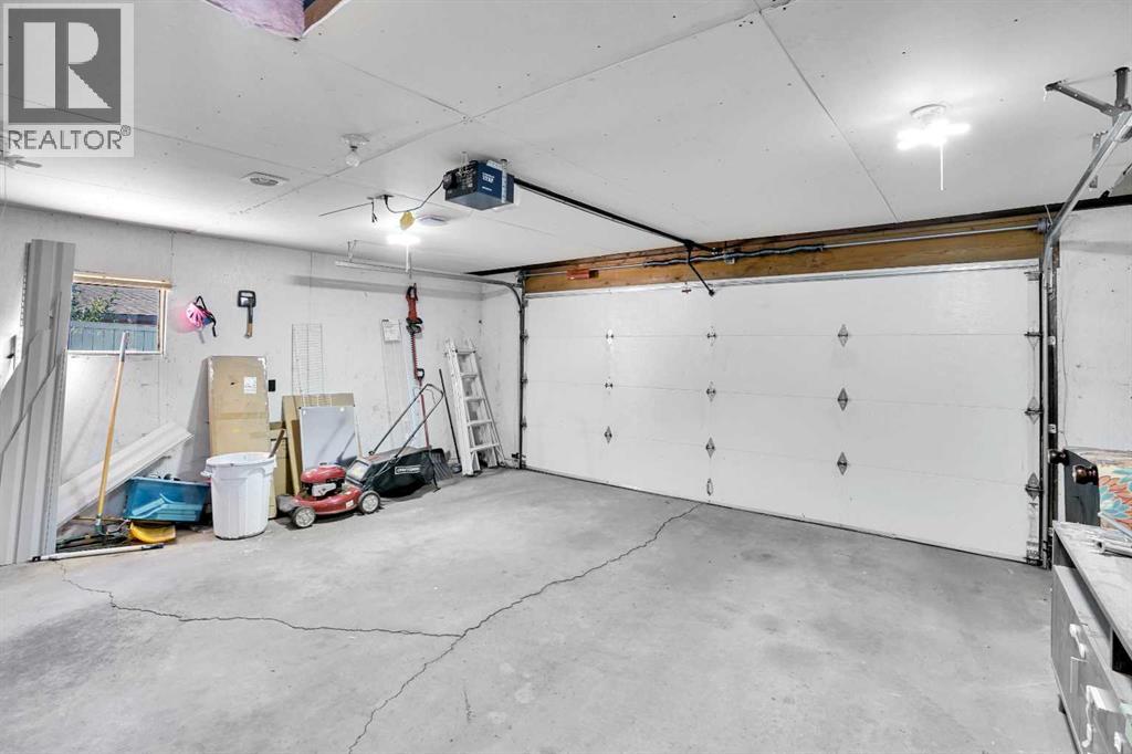 Photo 22 of 515 Malvern Drive Ne, Calgary AB