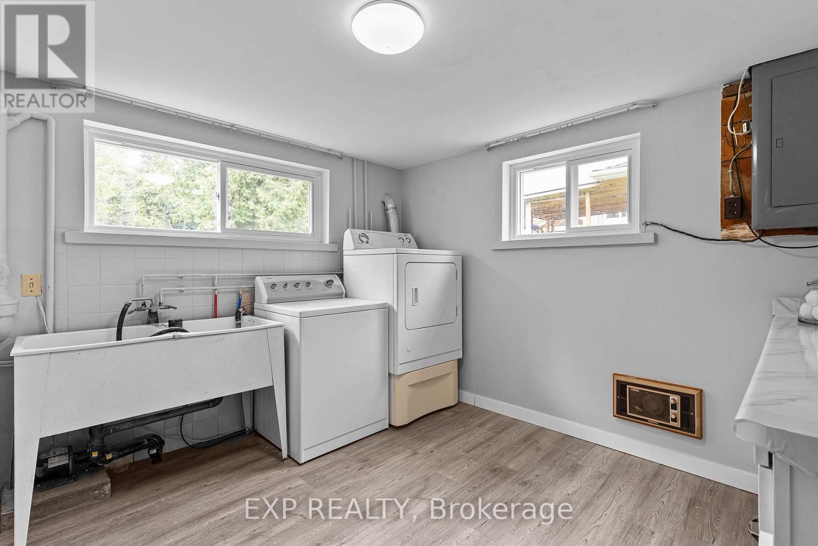 Photo 37 of 9670 Morning Glory Road, Georgina ON