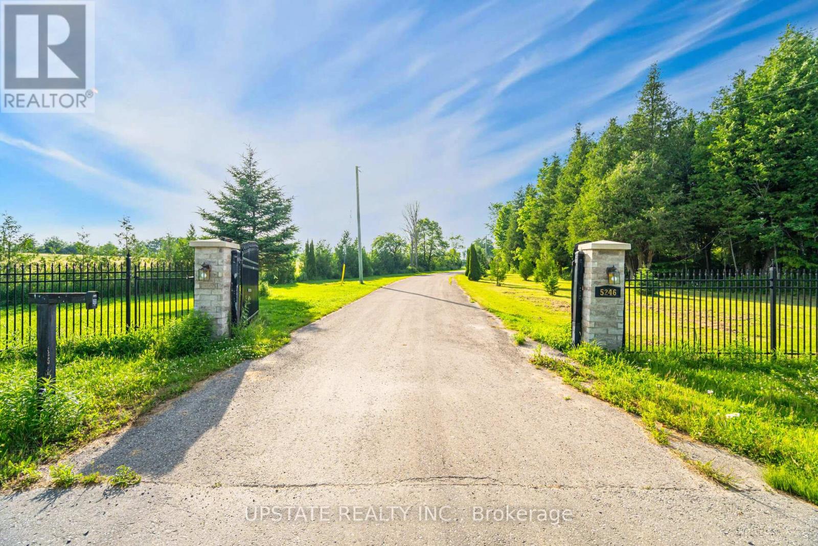 Photo 6 of 5246 Beech Grove Side Road, Caledon ON